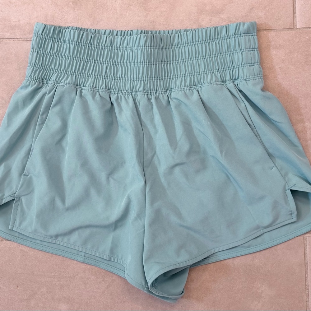 Brand New Old Navy Active Shorts - size XS